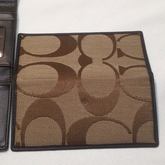 Coach Traditional Pattern Wallet/Checkbook Cover - Picture 7 of 7